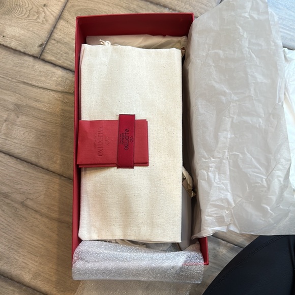 Valentino Garavani Rockstud Ballerina Flats - Picture 3 of 7